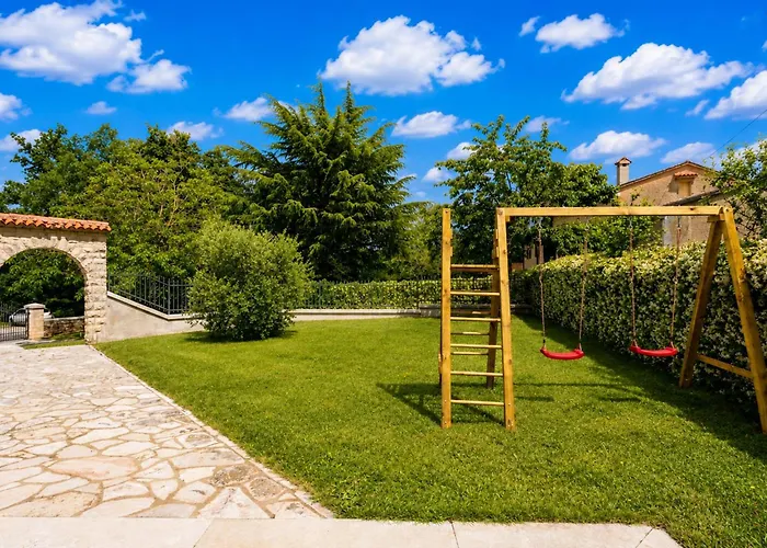 Villa Stauri By Briskva